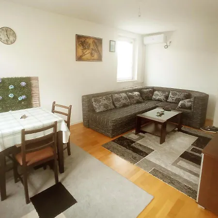 Lovely Apartment *